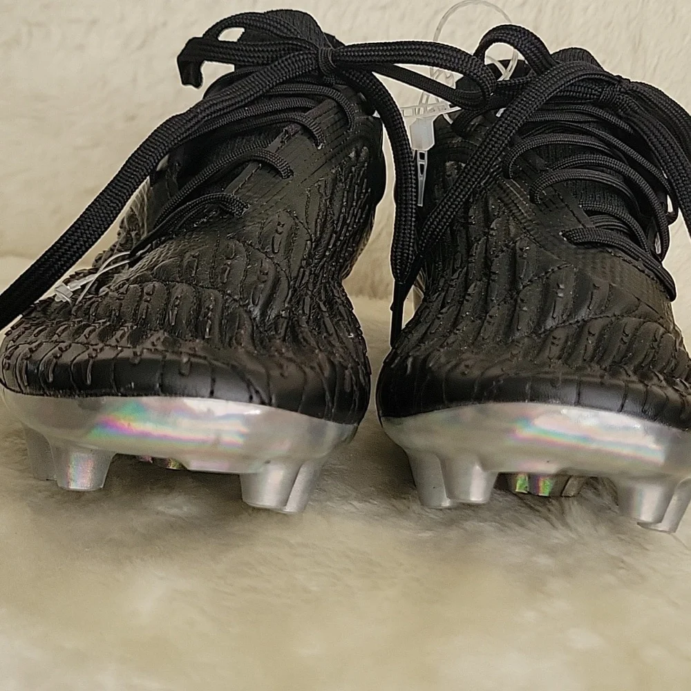 NWOT UNDER ARMOUR Magnetico Elite 3 FG Soccer Cleats Black Women. Size 7 - Picture 8 of 16